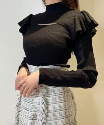 [ snidel ] 스나이델 오픈 프릴 니트