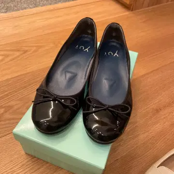 블랙 발레 슈즈 리본 포함 yui
