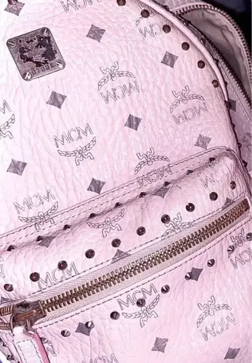 정품 MCM 스터드 백팩 핑크