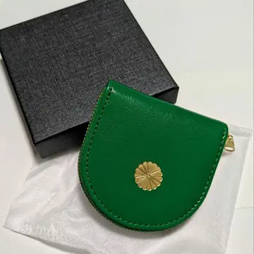 [정품] 새상품  천연 가죽 국화 문양 말발굽형 코인 케이스 그린