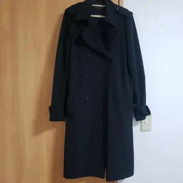 theory 블랙 트렌치코트