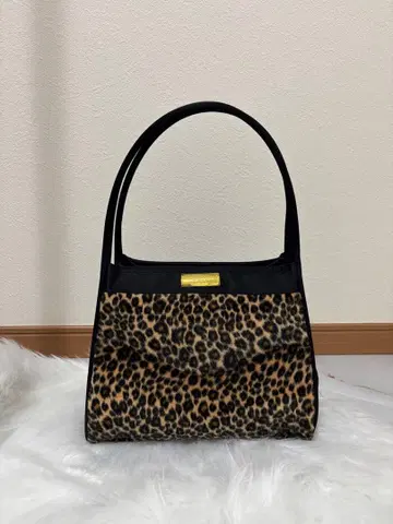 레오파드 무늬 애니멀 무늬 블랙 블랙 핸드백