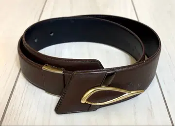 브라운 금장 장식 빈티지 가죽 벨트