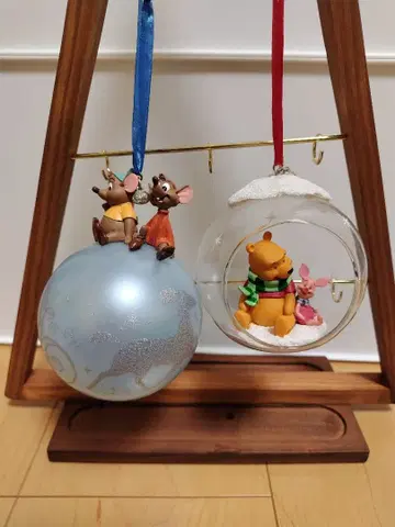 디즈니 스토어 오너먼트 2개 세트!