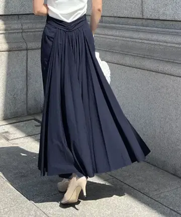 JENNE 백 트레인 스커트