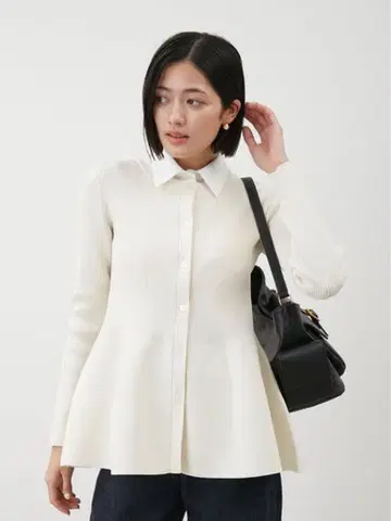 미라 오웬 2way 카라 부착 페플럼 니트탑