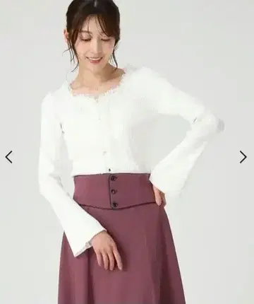 미슈마슈 레이스 프릴 니트 미사용 새상품