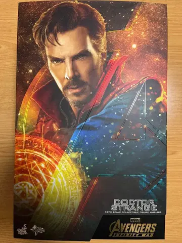 닥터 스트레인지 1/6 스케일 피규어 핫토이즈