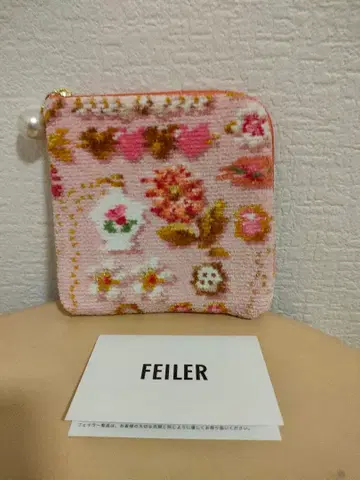 페이러 래브러리 드레스업 걸 스퀘어 파우치