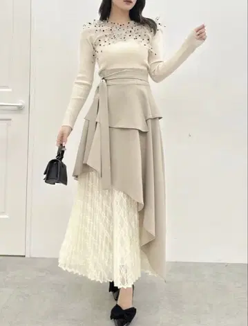 dazzlin 아지메 티어드 플리츠 스커트