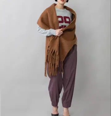 택 포함 새상품 뮤닉 플러피 머플러 브라운