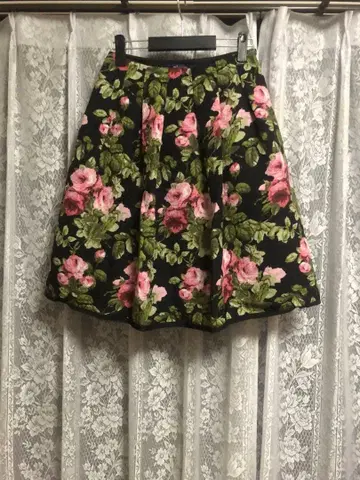 엠즈 그레이시 스커트