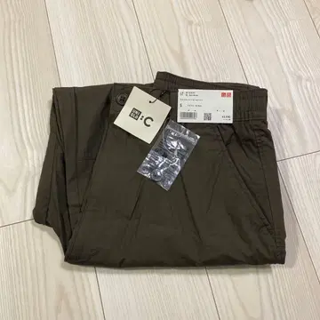 새상품 UNIQLO C 와이드 핏 카고 팬츠 다크 브라운 S