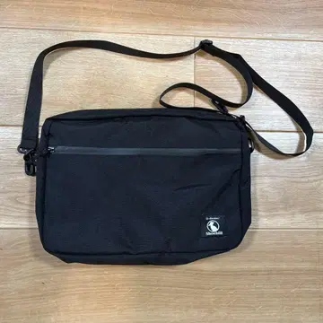 shoebill 사코슈 A4 사이즈 블랙