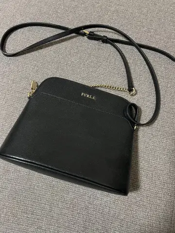 FURLA 블랙 숄더백