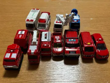 토미카 긴급 차량 시리즈 11대 세트