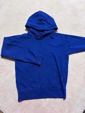 파랑 후드 부착 후드티