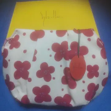 시빌라 꽃무늬 패브릭 소재 파우치