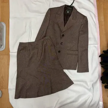 더 스카치 하우스 브라운 울 혼방 스커트 셋업