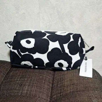 marimekko 꽃무늬 파우치 블랙과 화이트