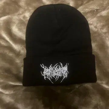 블랙 니트 모자 로고 자수