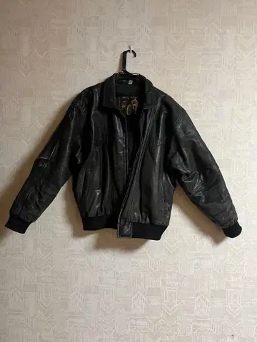 Pier & Arrow 블랙 가죽 자켓