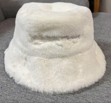 SEVENTEEN 퍼 버킷햇 화이트 FREE