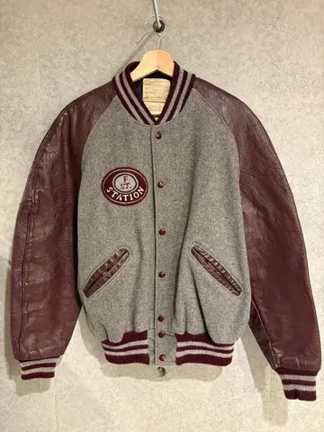 DeLONG 바시티 자켓