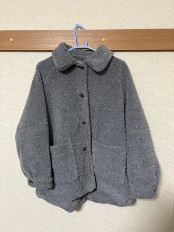 그레이 보아 자켓 카라 부착