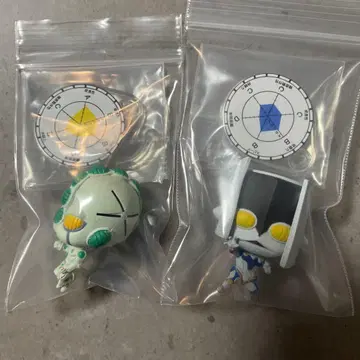 죠죠 스탠드 피규어 컬렉션 에코즈 더 핸드 2체 세트