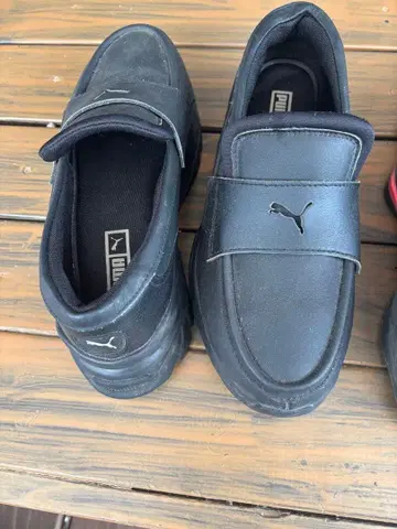 Puma 블랙 스니커즈