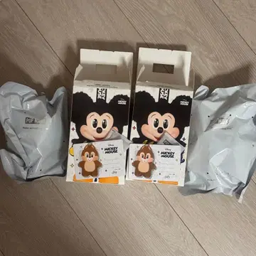 POPMART Mickey Family 미키 패밀리 칩 앤 데일