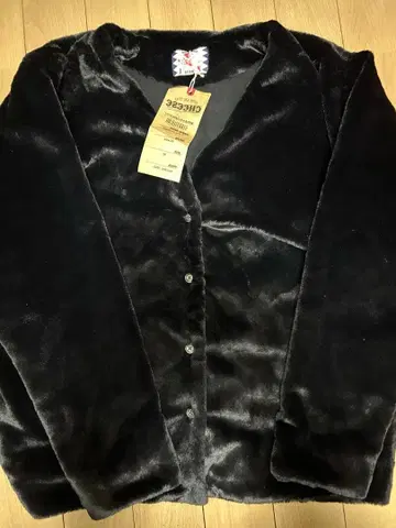 택 포함 새상품 SON OF THE CHEESE FUR 가디건 블랙
