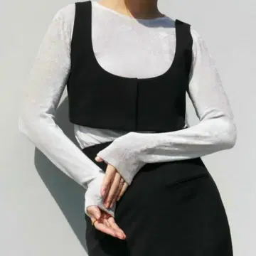 aere scooped neck bustier