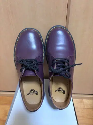 닥터마틴 보르도 3홀