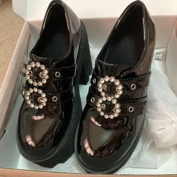 [ 박스 포함 ] BUBBLES 더블 버클 통굽 신발 37