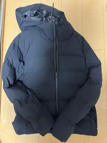 TIGORA 다운 자켓