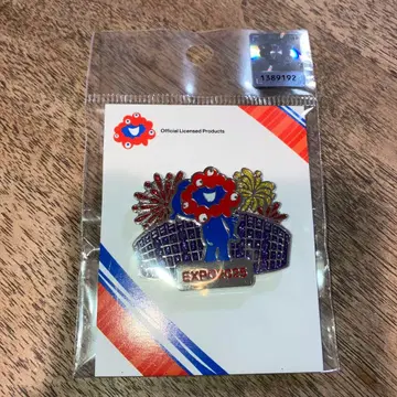 EXP02025 미야쿠미야쿠 대지붕 링 핀 배지