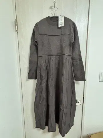 LAVEANGE 뷔스티에도킹 니트 원피스