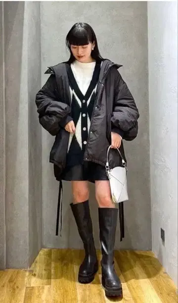 JEANASIS 몬스터 후드티 코트