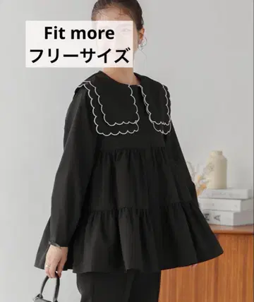Fit more 핏모어 더블 스캘럽 칼라 티어드 블라우스