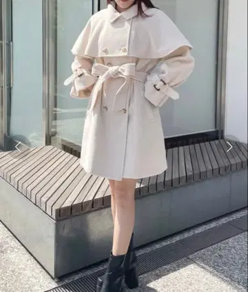 one way 케이프 칼라 트렌치코트 2way 아이보리