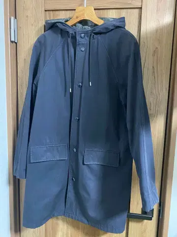 A.P.C. 후드 부착 코트 네이비 M 루마니아산