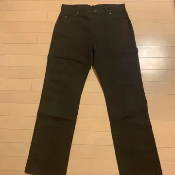 다크 그레이 워크 팬츠 스트레이트 핏