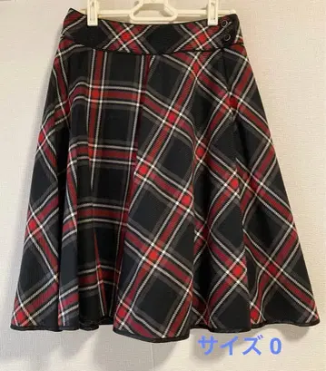 나라 까미체 체크 무늬 플레어 스커트 무릎 기장