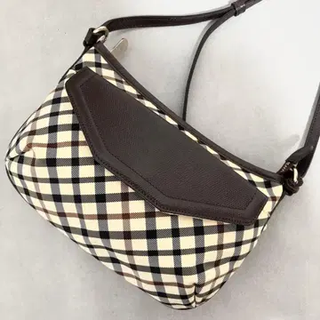 새상품급 DAKS 숄더백 클럽 체크 가죽 브라운 베이지