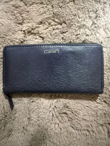Calvin Klein 장지갑