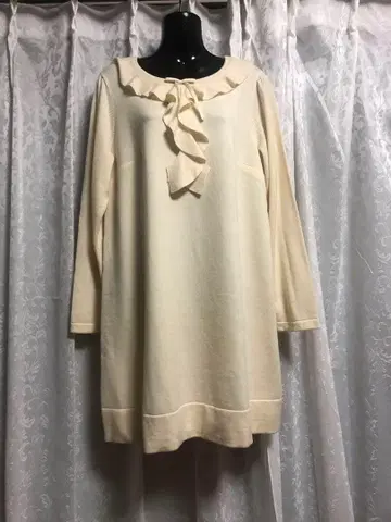 새상품 빅 사이즈 투 비 시크 프릴 리본 니트 원피스 44