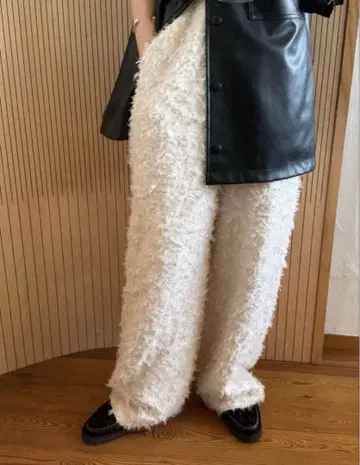 BEAUTY&YOUTH 샤기 와이드 팬츠 화이트