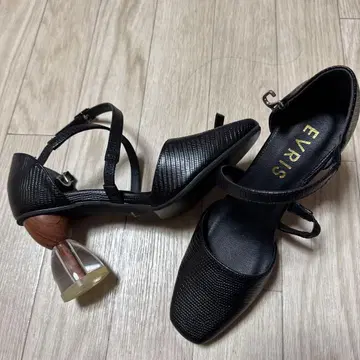 EVRIS 펌프스 새상품 S